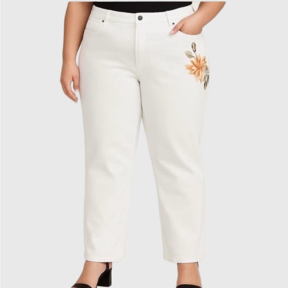 JESSICA SPORT White Lightweight Jeans Flower Embroidery Pocket est plus size 20